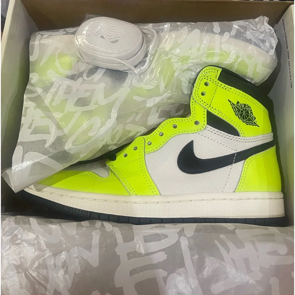Air Jordan 1‎ retro high OG white/black volt
